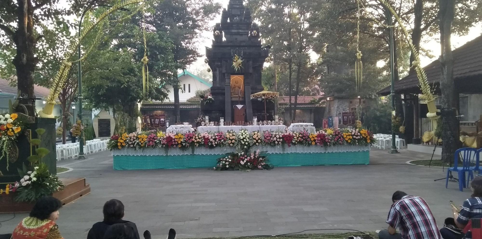 Rumah Singgah Peziarah Ganjuran Bantul Bagian luar foto