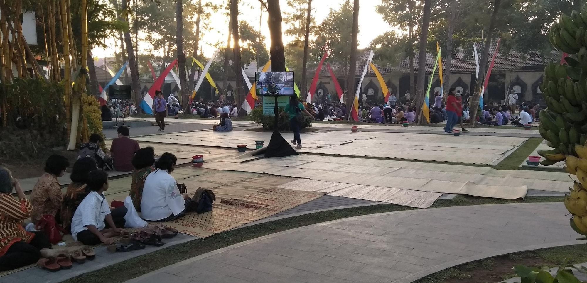 Rumah Singgah Peziarah Ganjuran Bantul Bagian luar foto