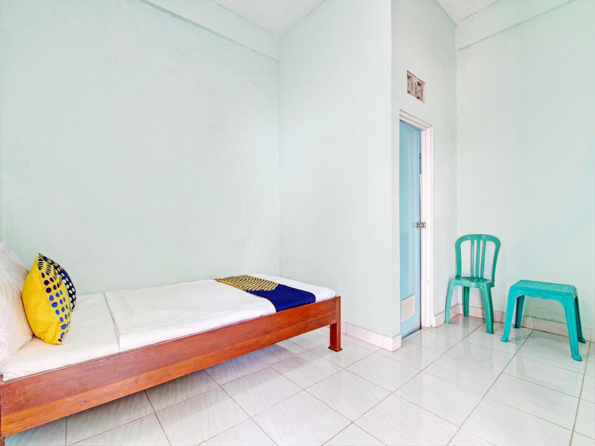 Rumah Singgah Peziarah Ganjuran Bantul Bagian luar foto